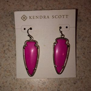 Kendra Scott hot pink earrings